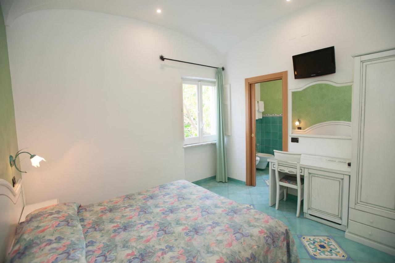 Hotel Villa Sirena - Thermae & Spa ايسكيا المظهر الخارجي الصورة