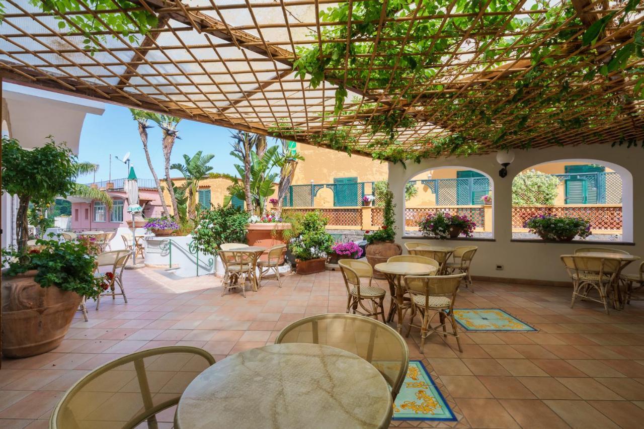 Hotel Villa Sirena - Thermae & Spa ايسكيا المظهر الخارجي الصورة